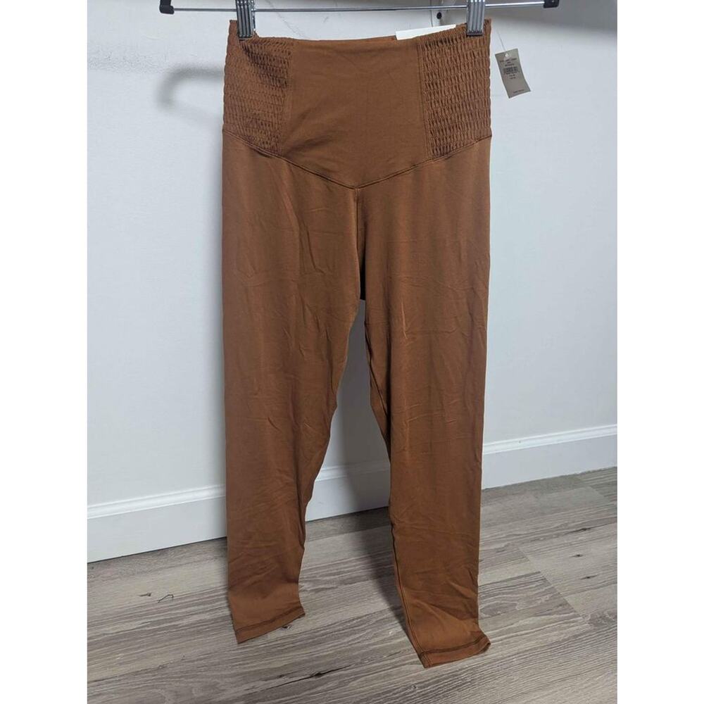 NWT Aerie Offline 7/8 Leggings size Medium